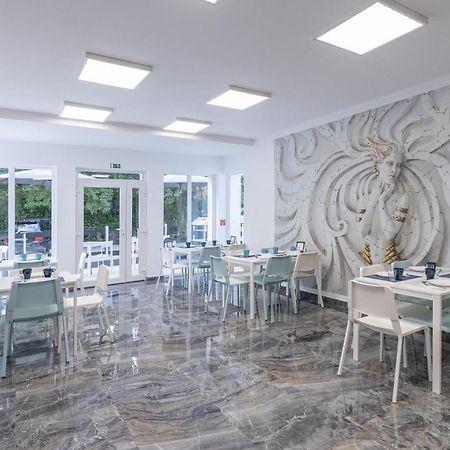 Hajdúszoboszló Panzio 81 B&B 외부 사진